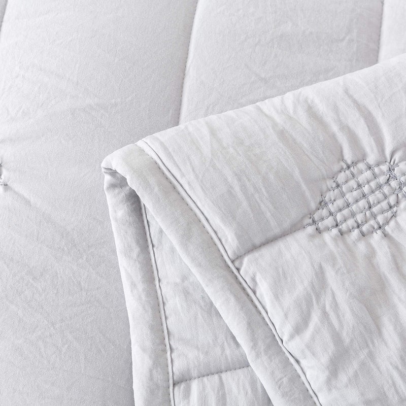 ANNA.Z HOME King Quilt Set, Lightweight Bedding Set, Silver Grey, Washed Soft Fabric, Boho Embroidered Coverlet, All-Season, Machine Washable, 3-Piece Set, 1 Quilt + 2 Shams (Light Grey, King Set) - Image 5